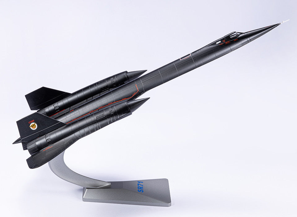 AF1-0088E | Air Force 1 1:72 | SR-71A Blackbird USAF 9SRW 61-7980 'dartboard tail art'