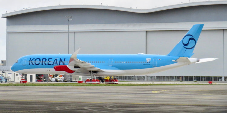 PH04672 | Phoenix 1:400 | Airbus A350-900 Korean Air HL8746 | is due January 2026