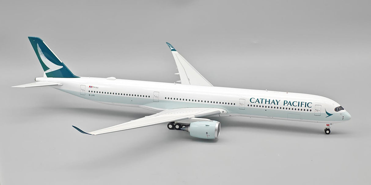 WB-A350-10-004 | J-Fox Models 1:200 | Airbus A350-1041 Cathay Pacific B-LXO