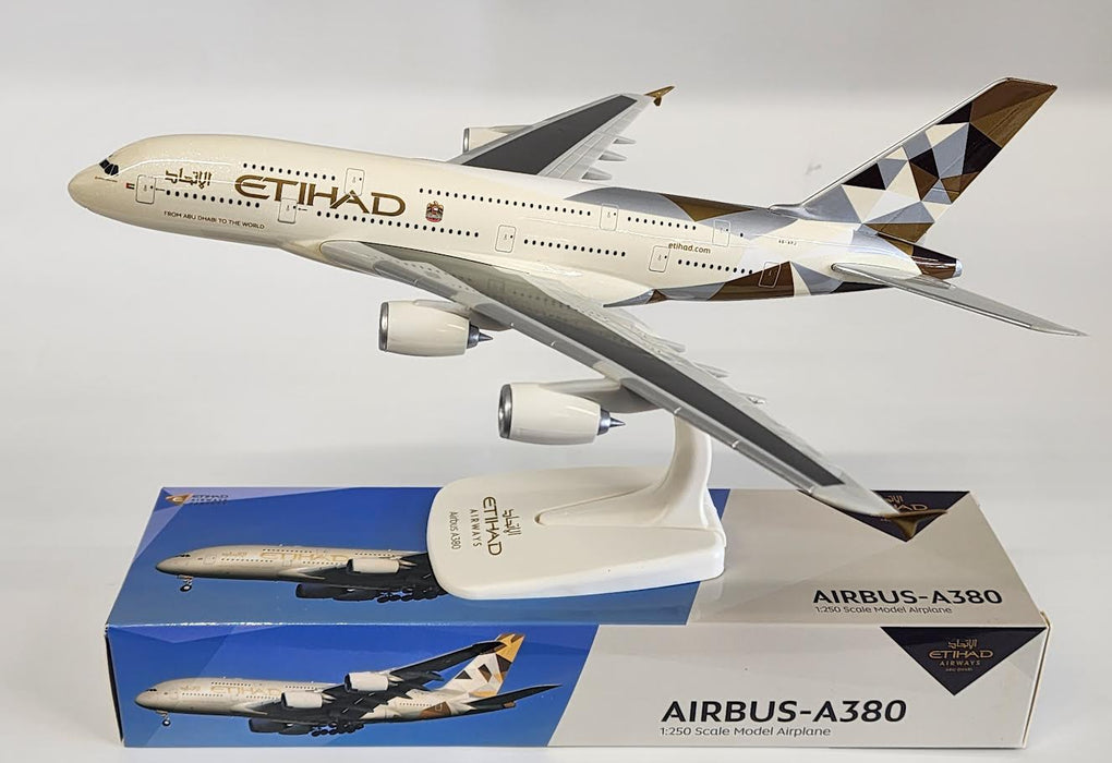 PPC-A6APJ | PPC Models 1:250 | Airbus A380 Etihad A6-APJ (with stand)