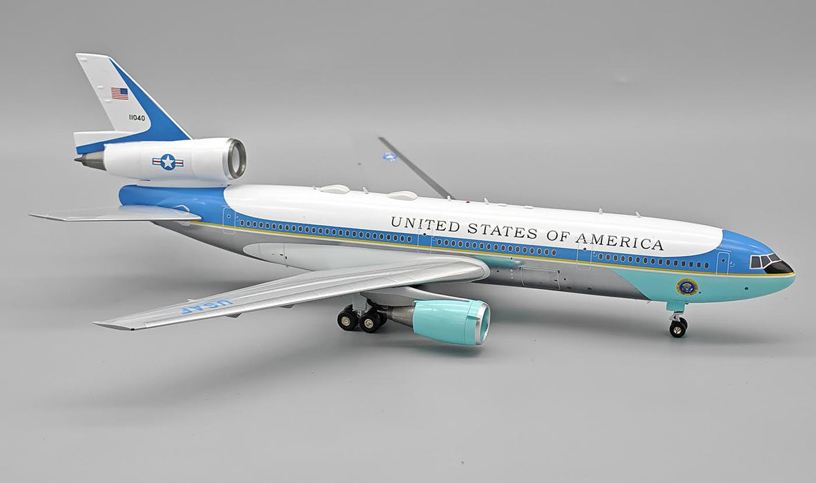 B-104-USAF-P | Blue Box 1:200 | Douglas DC-10-40 Air Force One 11040 Polished | is due May 2025