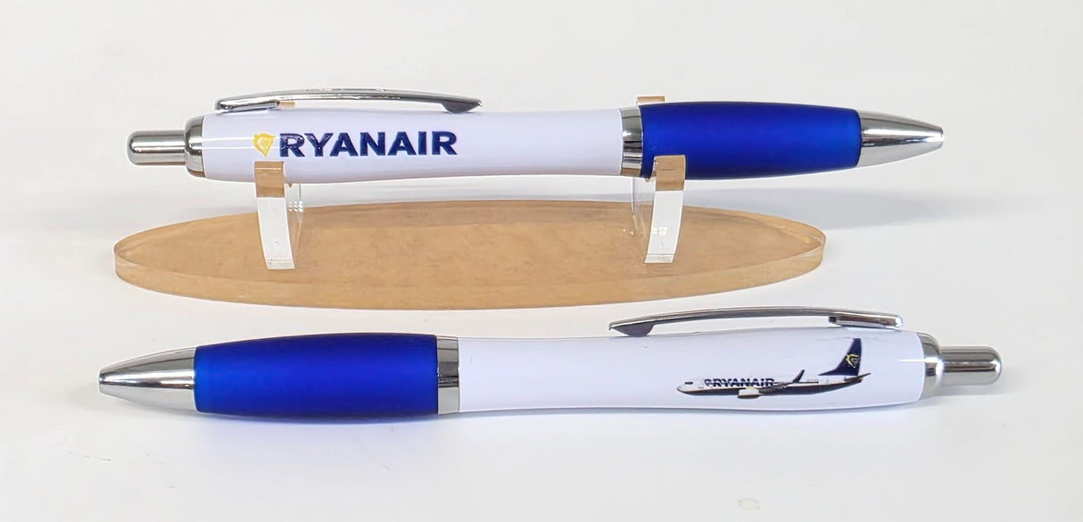 RYANCONPEN | Accessories | Ryanair Contour pen with Ryanair aircraft design