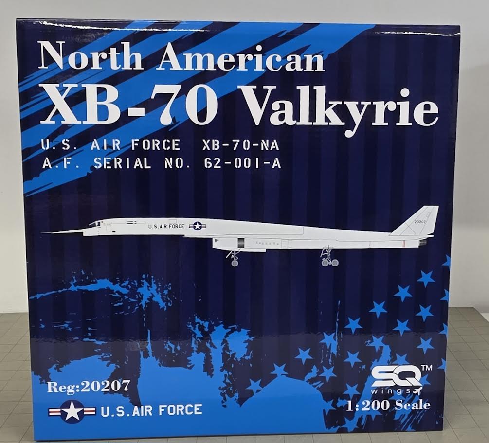 L2139 | SQ Wings 1:200 | North American XB-70 Valkyrie U.S. Air Force 20207