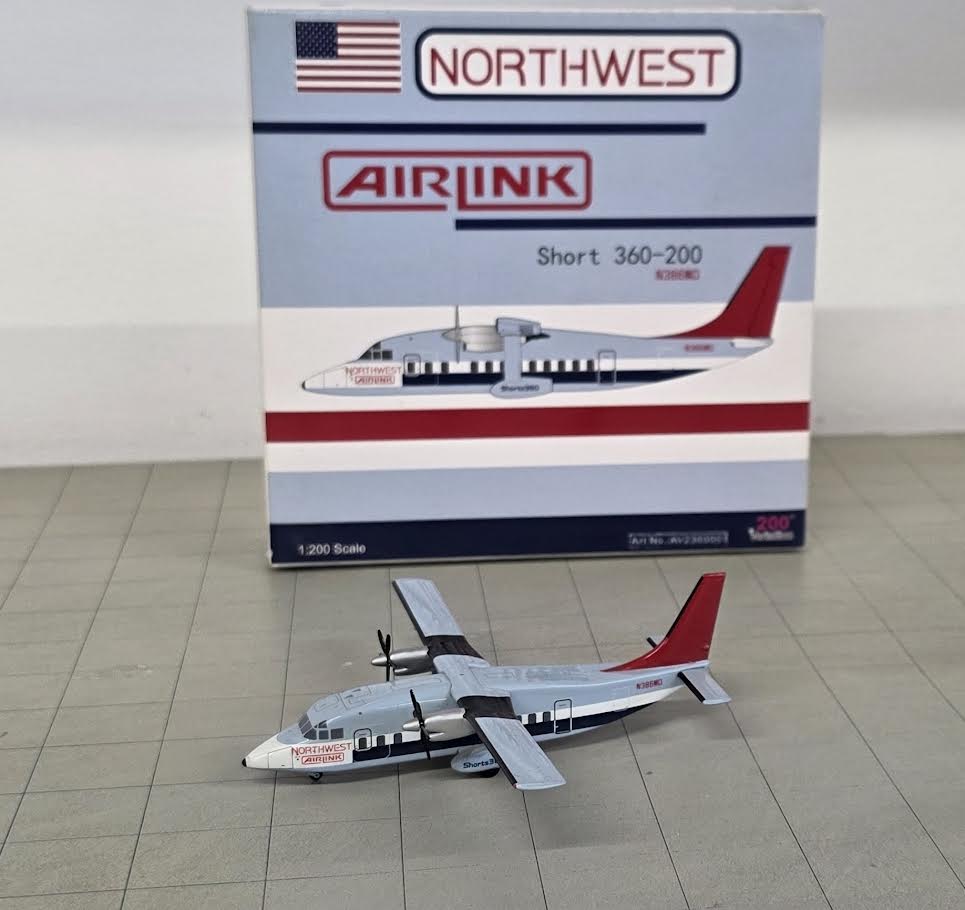 AV2360001 | Aviation 200 1:200 | Shorts 360 Northwest Airlink N386MQ