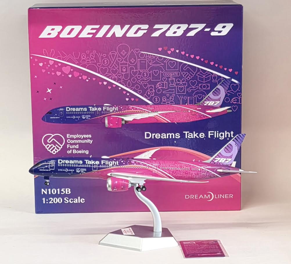 L2128 | SQ Wings 1:200 | Boeing 787-9 Company "Dreams Take Flight" N1015B