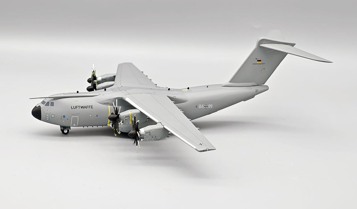 IF400GAF0426 | Inflight200 | Airbus A400M Atlas Germany - Air Force 5401 with stand