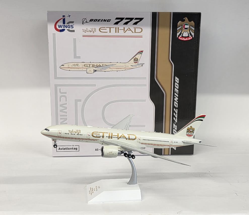 XX20317 | JC Wings 1:200 | Boeing 777-200LR Etihad A6-LRB (with stand)