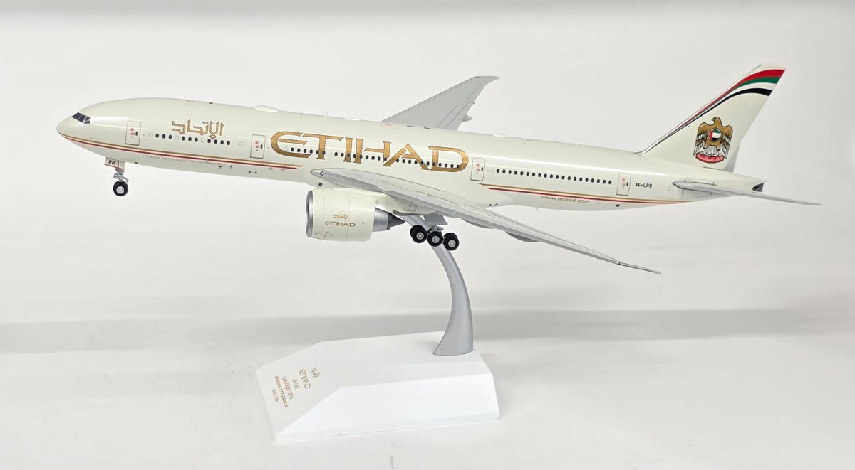 XX20317 | JC Wings 1:200 | Boeing 777-200LR Etihad A6-LRB (with stand)