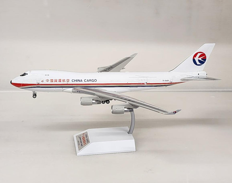 IF744MU2428 | InFlight200 1:200 | Boeing 747-400 China Cargo B-2428 (with stand)