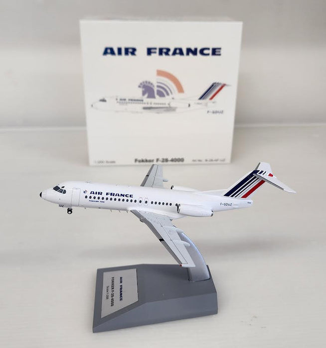B-28-AF-UZ | Blue Box 1:200 | F-28-4000 Air France F-GDUZ