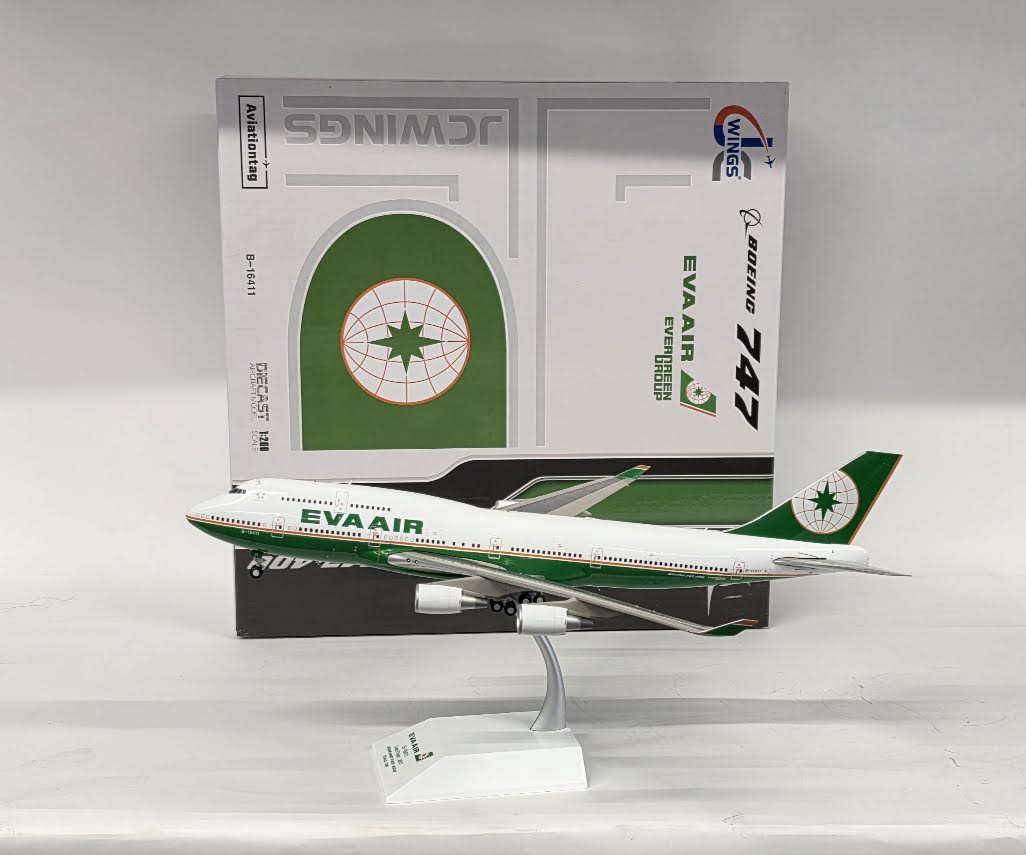 XX20321 | JC Wings 1:200 | Boeing 747-400F EVA Air B-16411