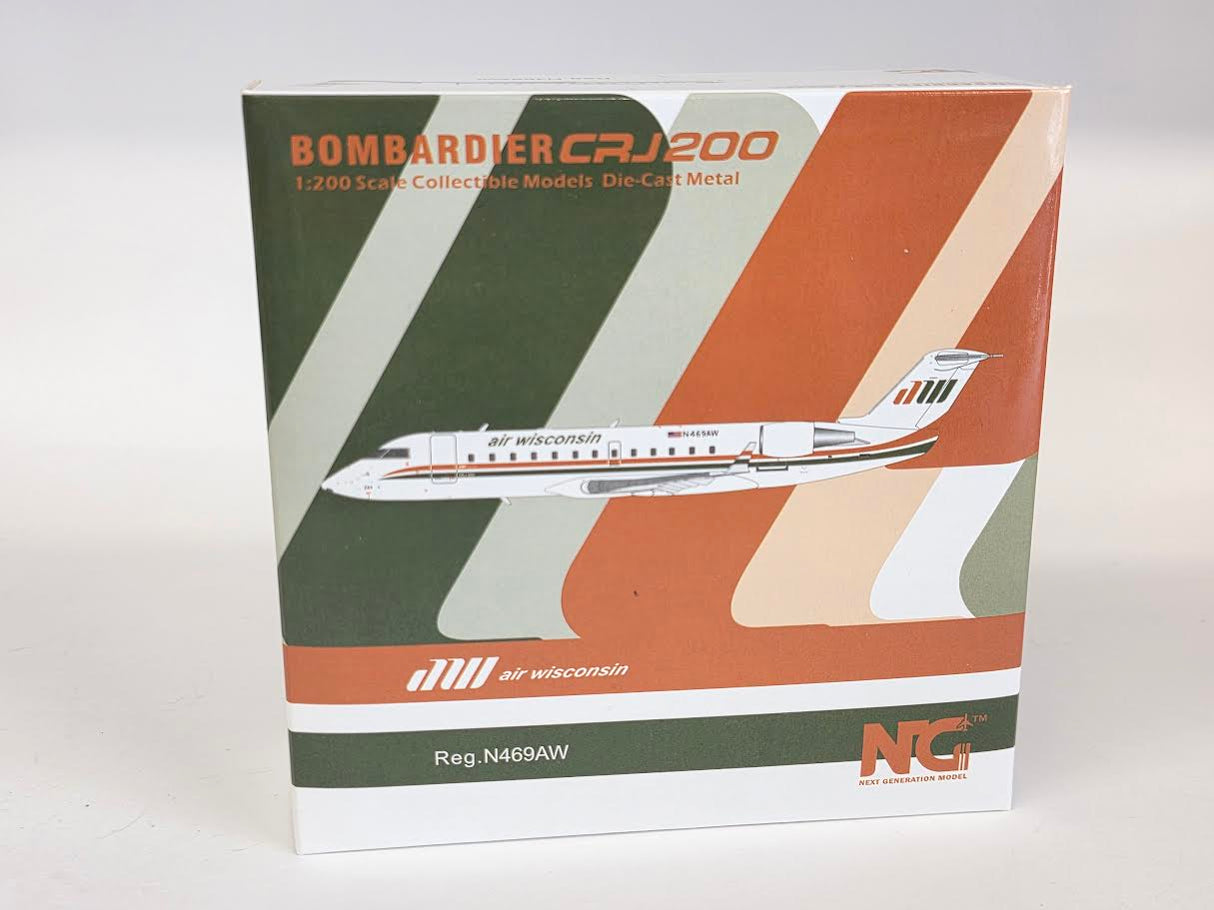NG52066 | NG Models 1:200 | Bombardier CRJ200LR Air Wisconsin 'United Express' N469AW