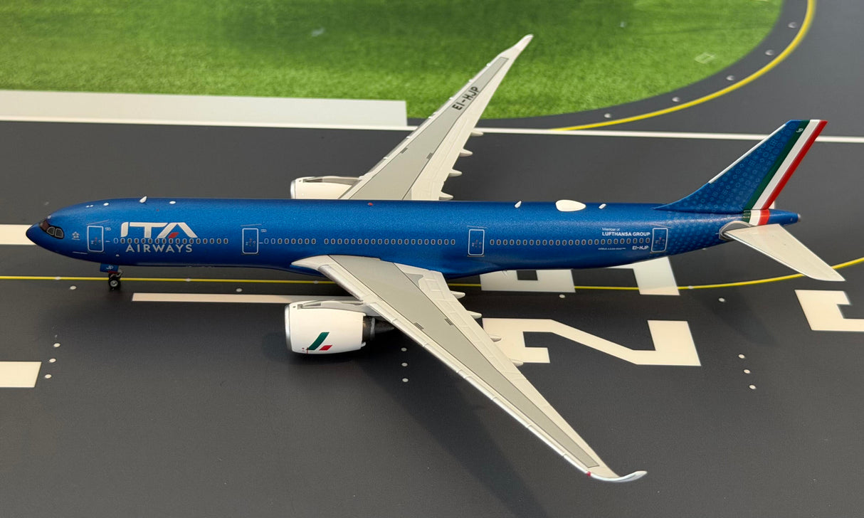 PH04690 | Phoenix 1:400 | Airbus A330-900 ITA Airways EI-HJP | is due April 2026
