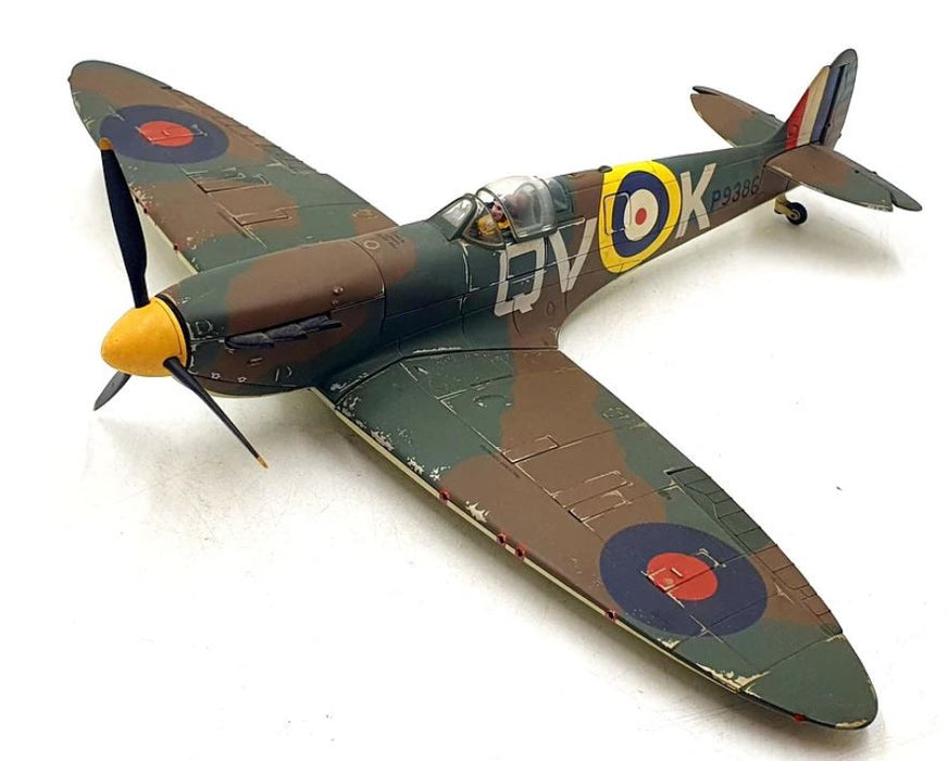 AA33902 | Corgi 1:32 | Supermarine Spitfire MK1 P9386 QV-K SQN Battle Scarred