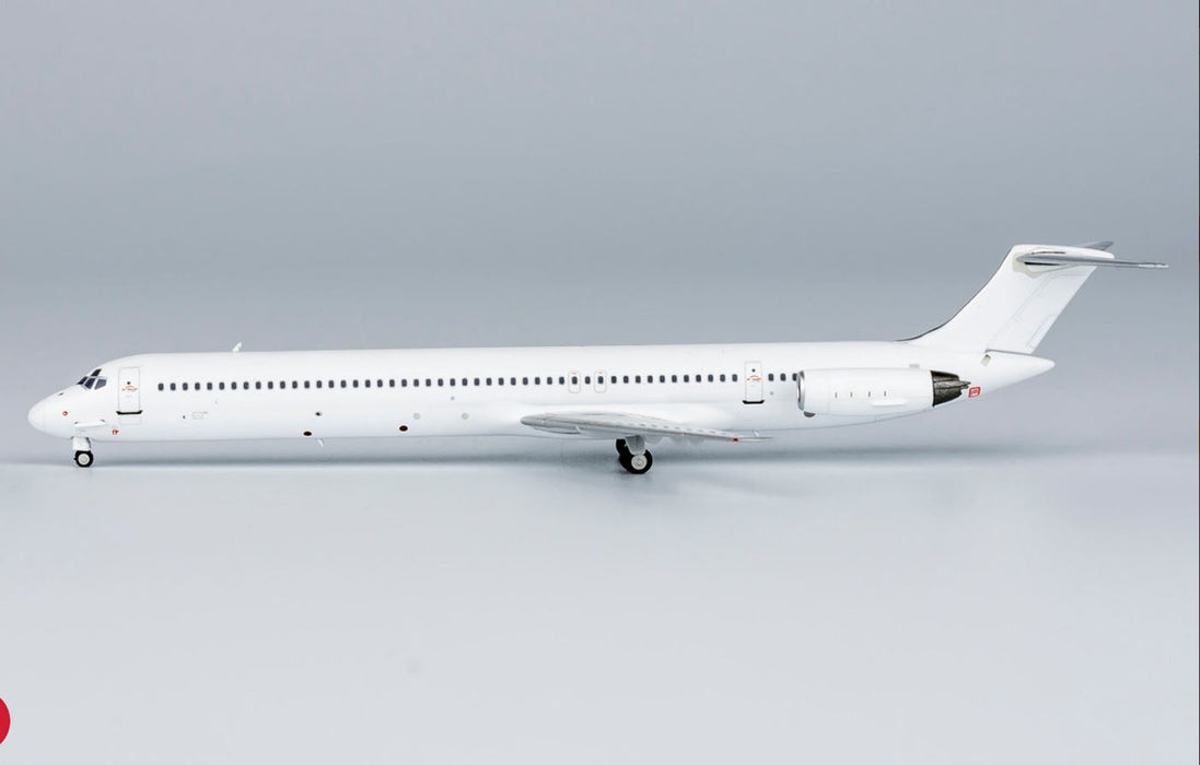NG83010 | NG Models 1:400 | MD-81 Blank Model fit for MD-81, MD-82