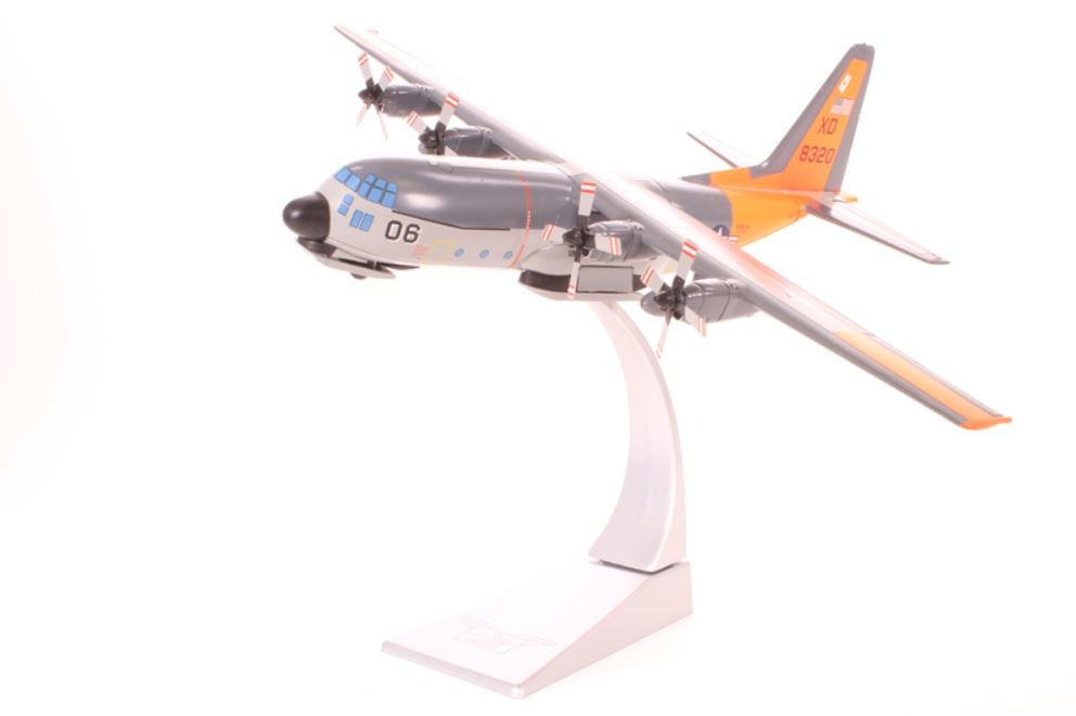 AA31301 | Corgi Military 1:144 | Lockheed LC-130F Hercules 8320, US Navy, 'Operation Deep Freeze'