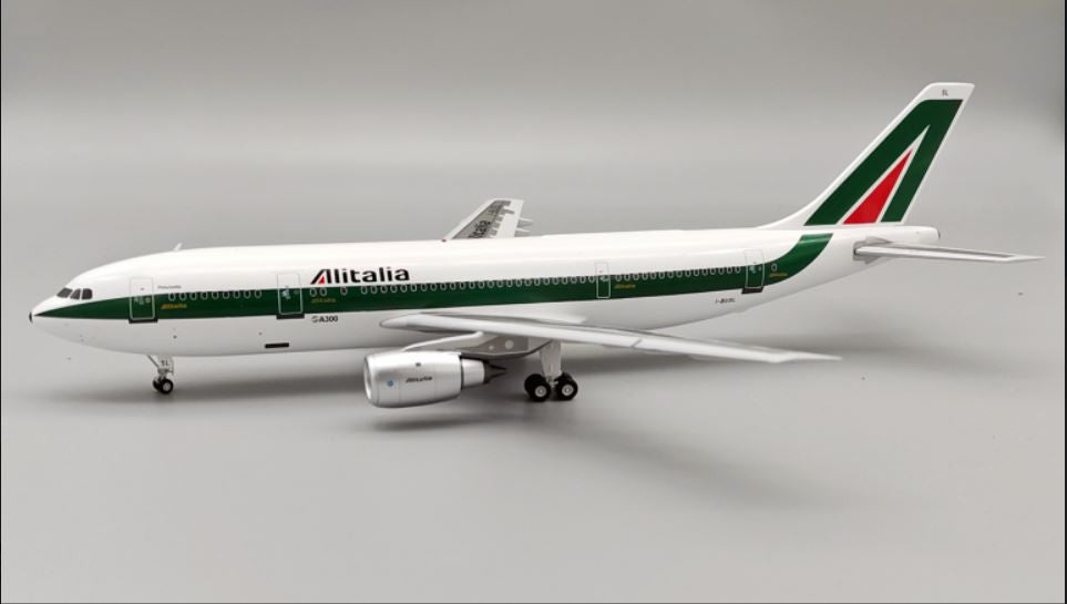 IF30B4AZ0623 | InFlight200 1:200 | Airbus A300B4-203 Alitalia I-BUSL