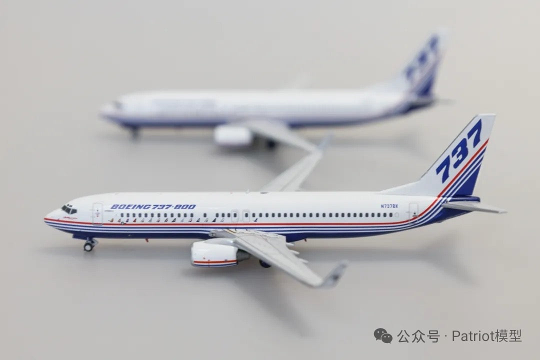 PT-400-033A | Patriot Models 1:400 | Boeing 737-8K5(WL) Prototype Boeing House Colours N737BX with winglets | is due September 2026