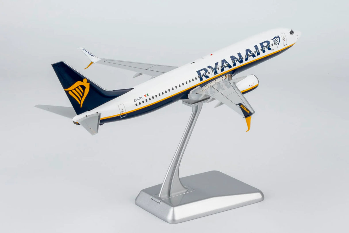 NG08065 | NG Models 1:200 | Boeing 737-800 Ryanair EI-DYL (current colours with scimitar winglets)