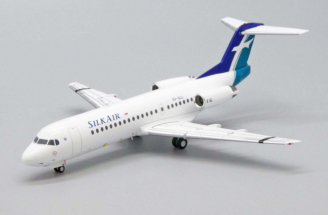 EW2F70001 | JC Wings 1:200 | Fokker 70 SilkAir 9V-SLL (with stand)