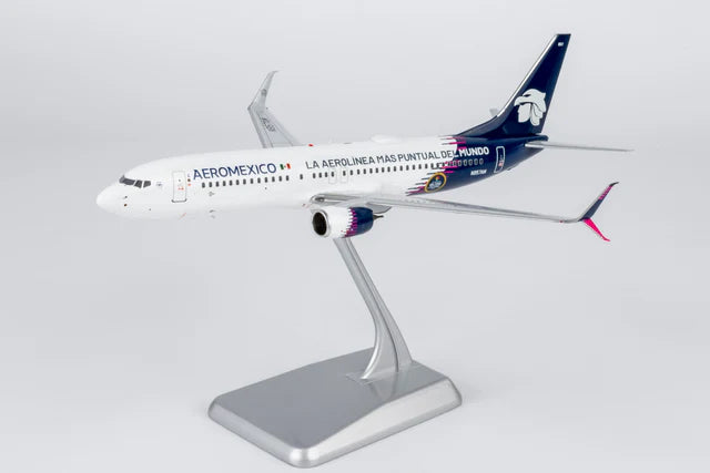 NG08067 | NG Models 1:200 | Boeing 737-800 Aeromexico N957AM (new paint with scimitar winglets; "La Aerolinea Mas Puntual Del Mundo" titles) (The Most Punctual Airline in the World)