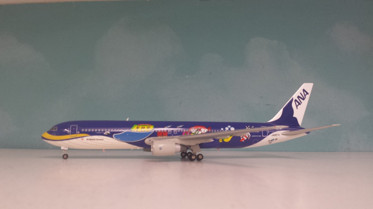 XX2821 | JC Wings 1:200 | Boeing 767-300 ANA 'Marine Jumbo' JA8579