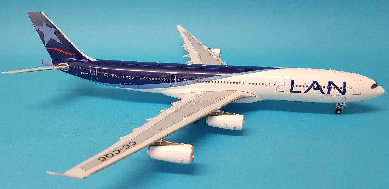 IF343LAN001 | InFlight200 1:200 | Airbus A340-300 LAN CC-CQC (with stand) **PRE OWNED**