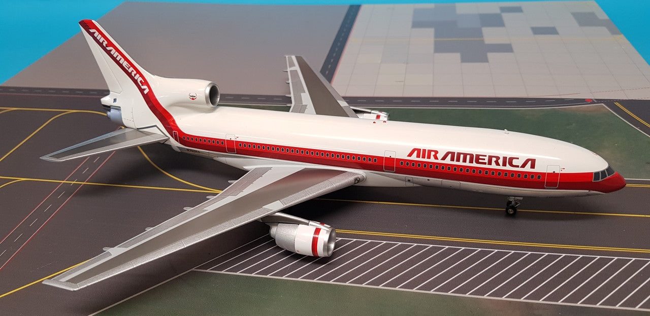 IF10110417A | InFlight200 1:200 | L1011-385-1 Tristar Air America N703TT (with stand)