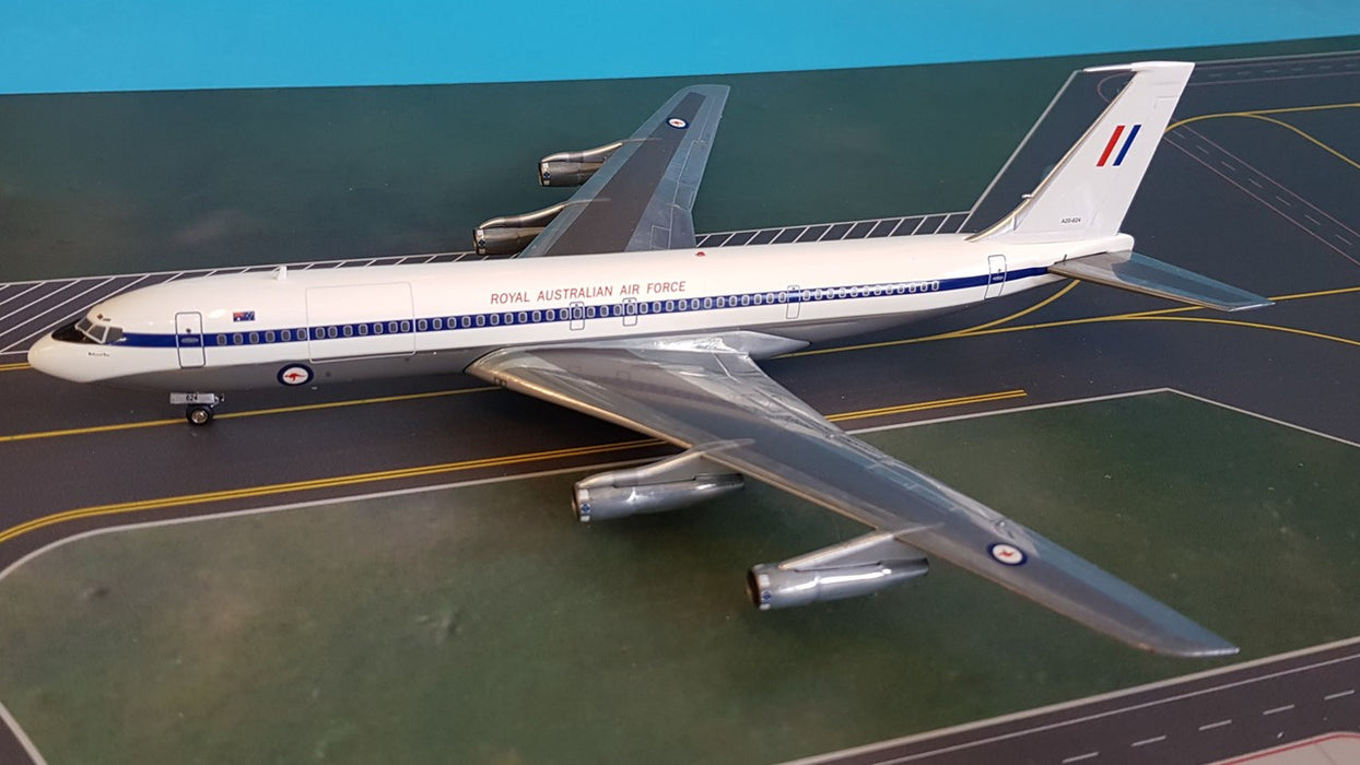IFSQM001P | InFlight200 1:200 | Boeing 707-338C RAAF Royal Australian Air Force 'Polished' A20-624
