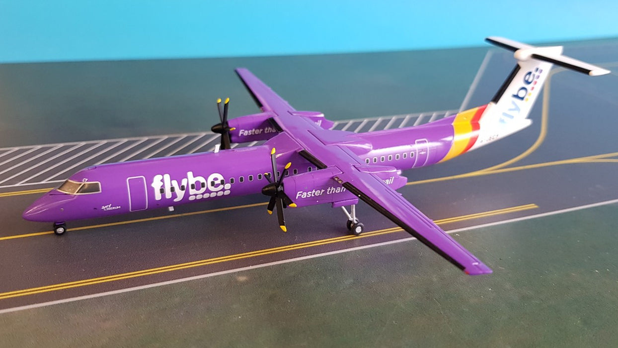 557160 | Herpa Wings 1:200 | Dash 8 Q400 Flybe G-JECY, 'Purple' (die-cast)