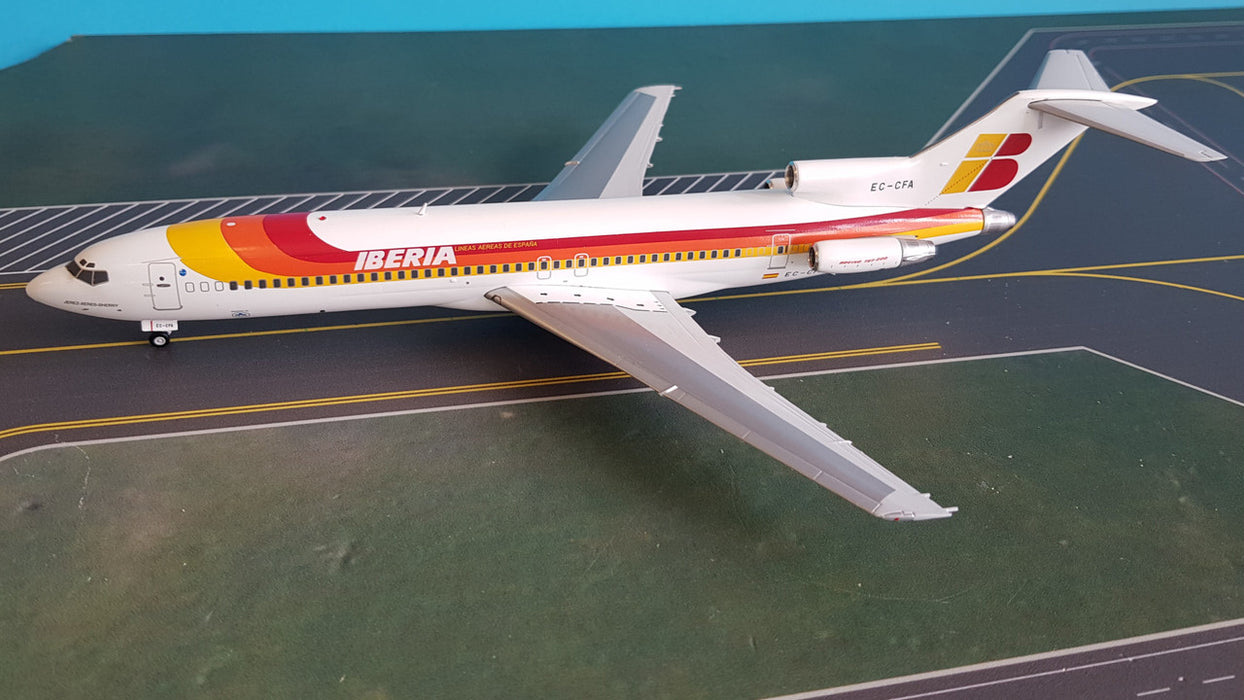 XX2139 | JC Wings 1:200 | Boeing 727-200 Iberia EC-CFA (with stand)