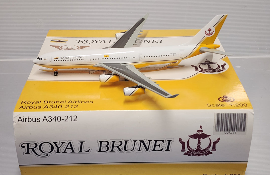 XX2657 | JC Wings 1:200 | Airbus A340-300 Royal Brunei V8-BKH