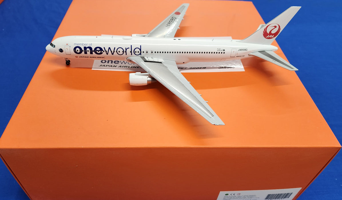 EW2763003 | JC Wings 1:200 | Boeing 767-300 Japan Airlines OneWorld Livery Reg: JA8980