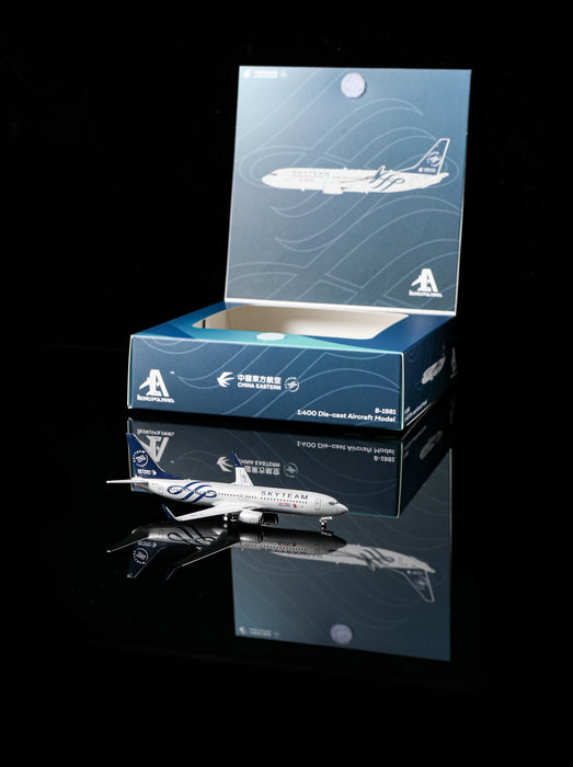 HA7380009 | Aero Polaris 1:400 | Boeing 737-800 Superna B-5685 | is due May 2025
