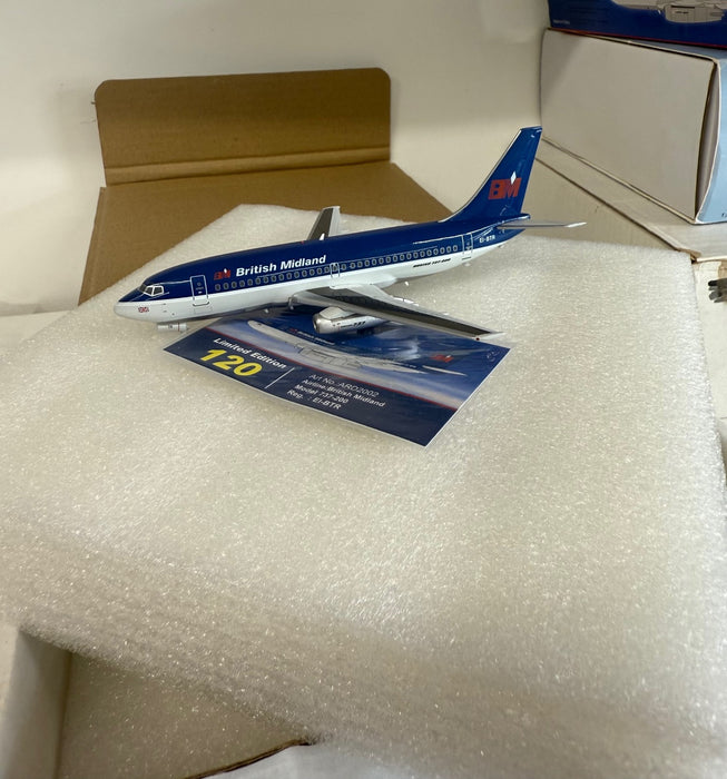 BPARD2002 | 1:200 | Boeing 737-200, British Midland EI-BTR