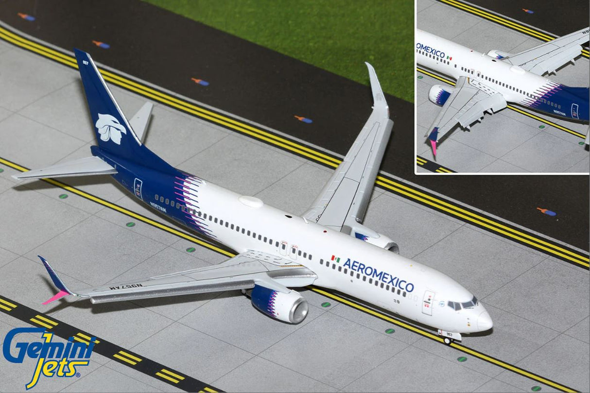 G2AMX1387F | Gemini200 1:200 | Boeing 737-800S, Aeroméxico 'New Livery' N957AM (flaps down) | was due May 2025