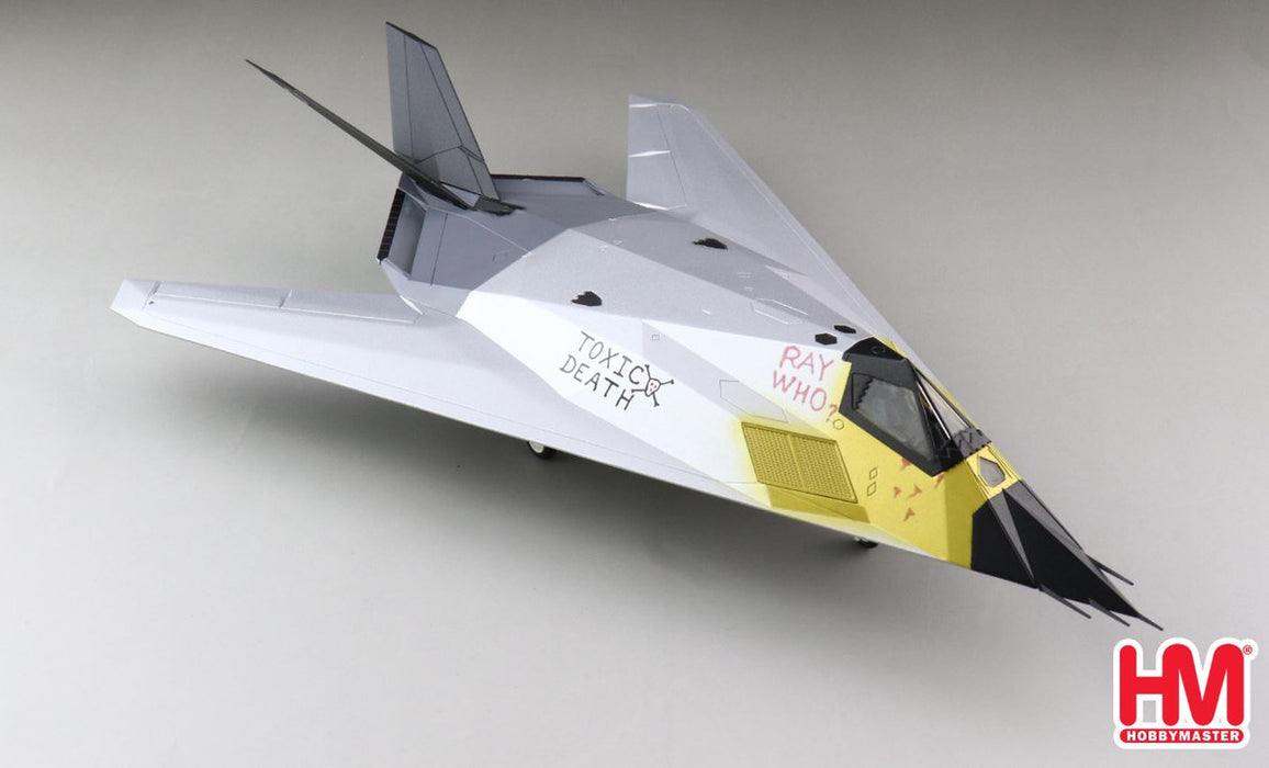 HA5810 | Hobby Master Military 1:72 | F-117A Nighthawk 'Toxic Death' 79-10781,1991
