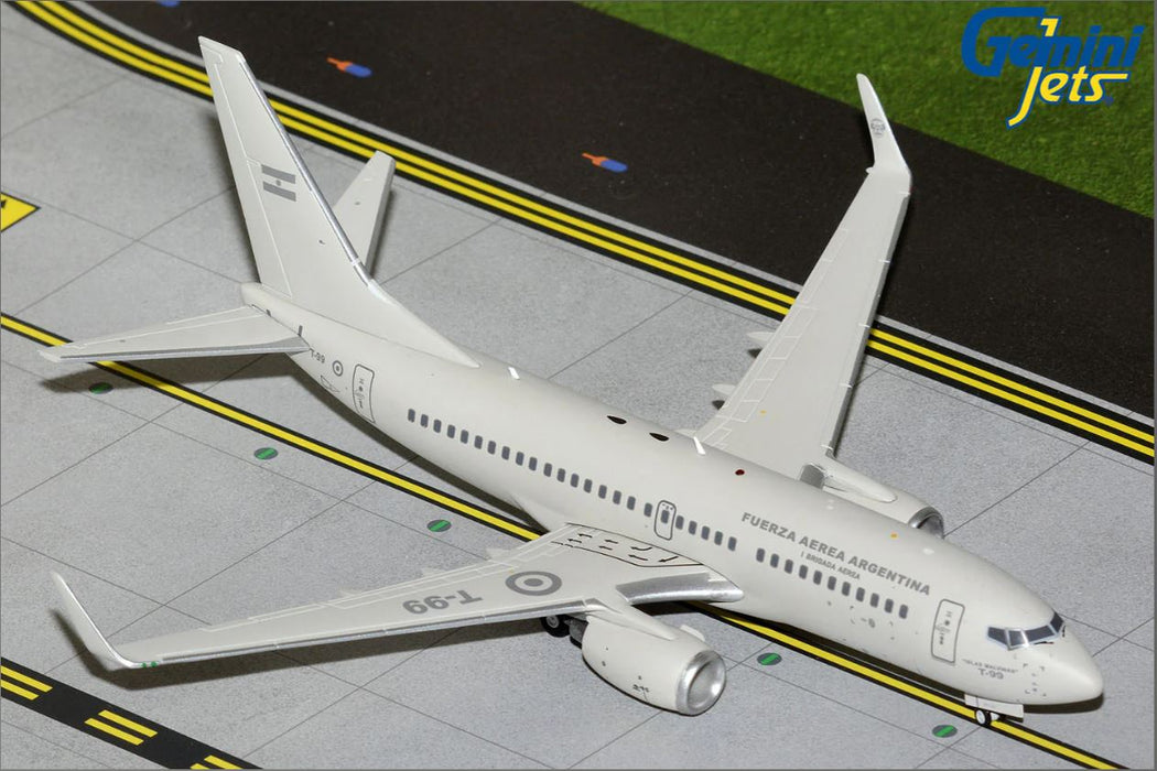 G2FUA1167 | Gemini200 1:200 | Boeing 737-700W, Argentine Air Force (Fuerza Aérea Argentina) T-99