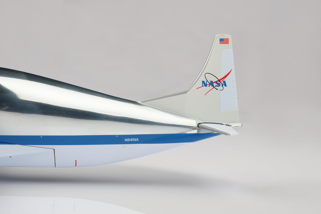 L2057 | SQ Wings 1:200 | NASA 377SGT N941NA | is due: June 2025