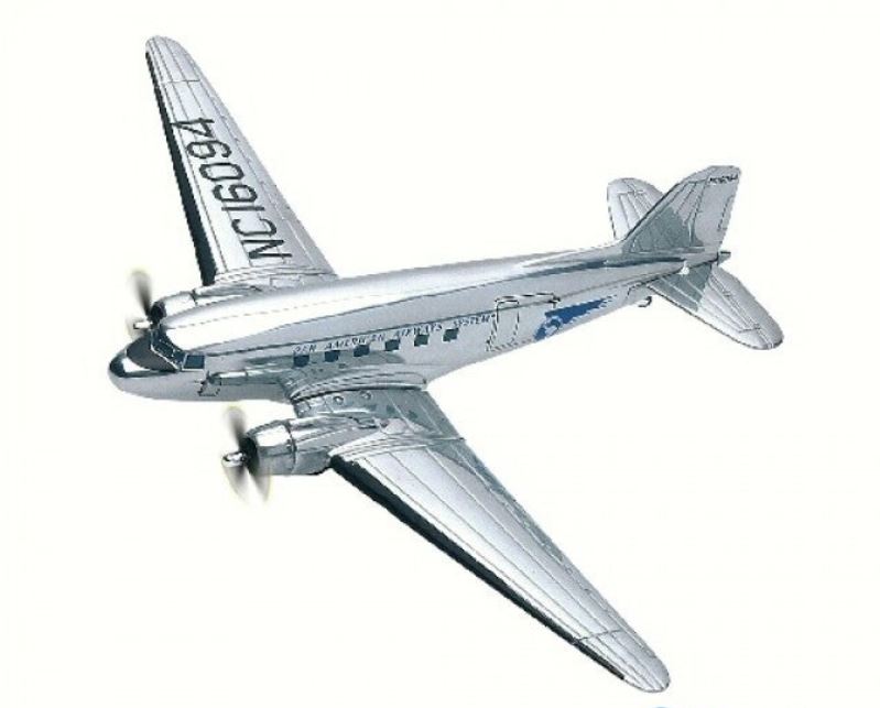 AA30004 | Corgi Airliner 1:144 | Douglas DC-3, Pan American World Airways NC16094, New York 1941 **PRE OWNED**