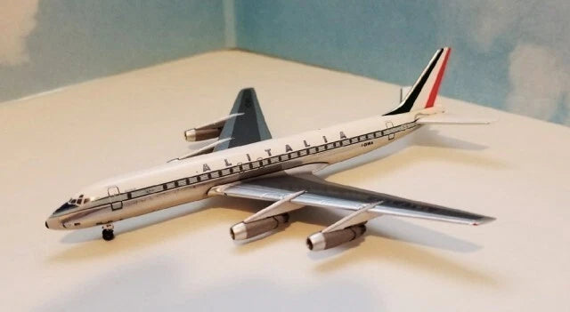 ACIDIWA | Aero Classics 1:400 | DC-8-43 Alitalia I-DIWA (with GSE)