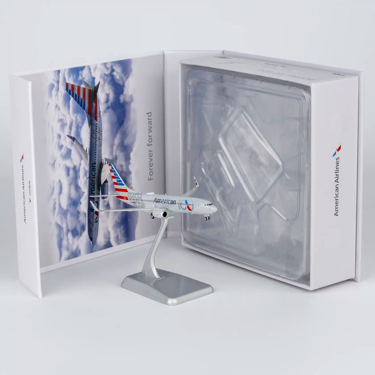NG58258 | NG Models 1:400 | Boeing 737-800 American Airlines N840NN 100th Anniversary Luxurious packaging) (with stand)
