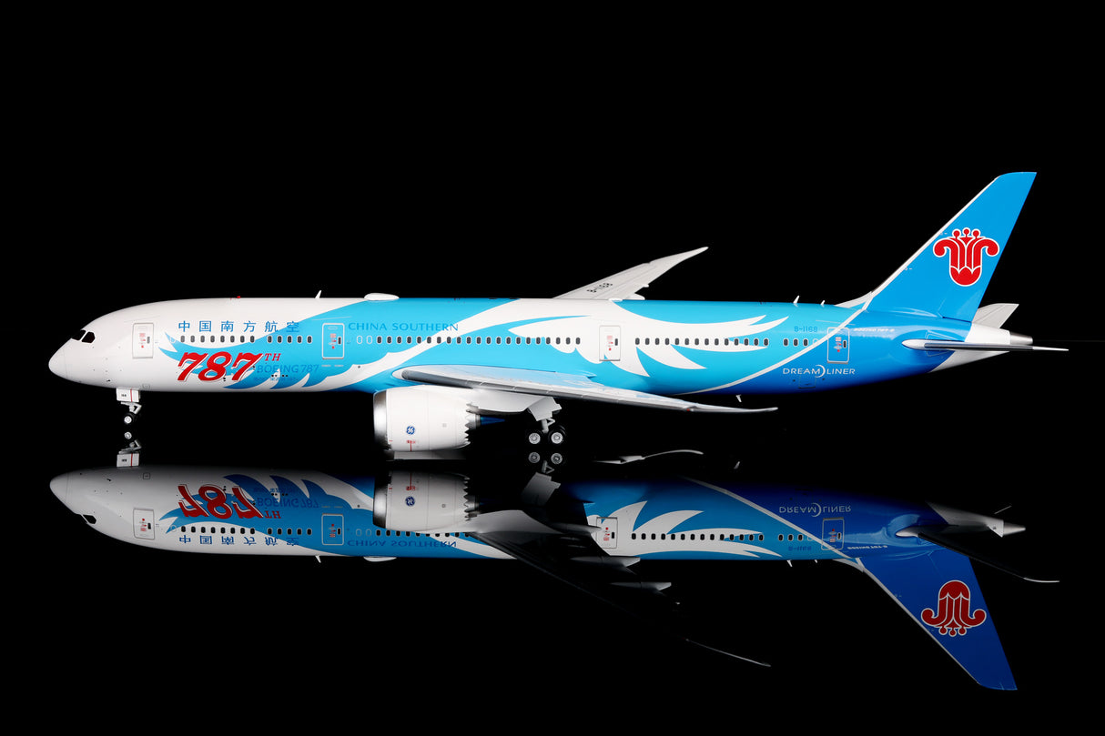 L2011 | SQ Wings 1:200 | Boeing 787-9, China Southern '787th' livery B-1168