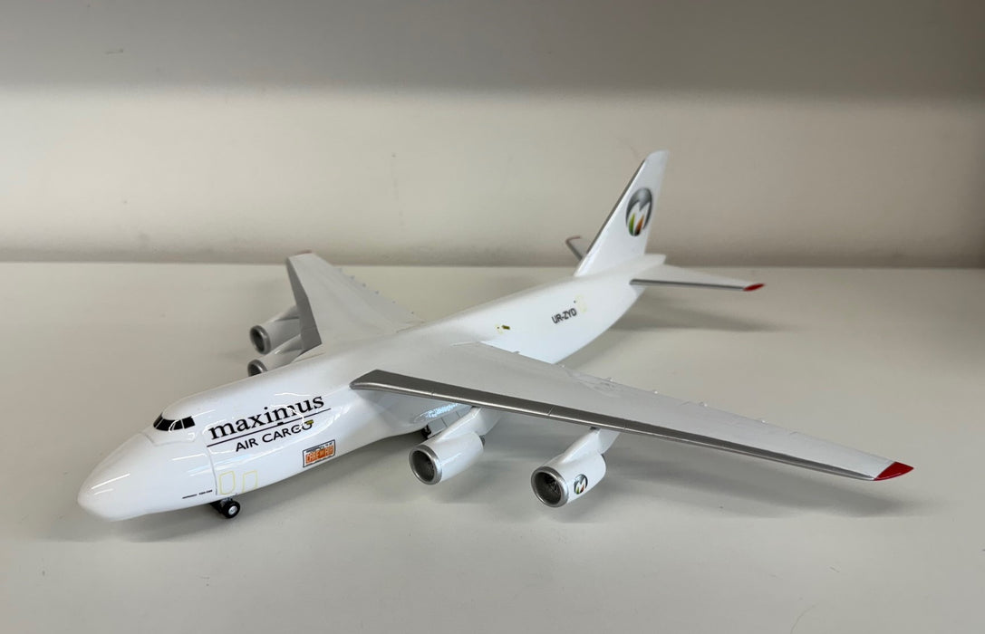 AN124MAX | AN200 1:200 | Antonov AN-124, Maximus Air Cargo UR-ZYD