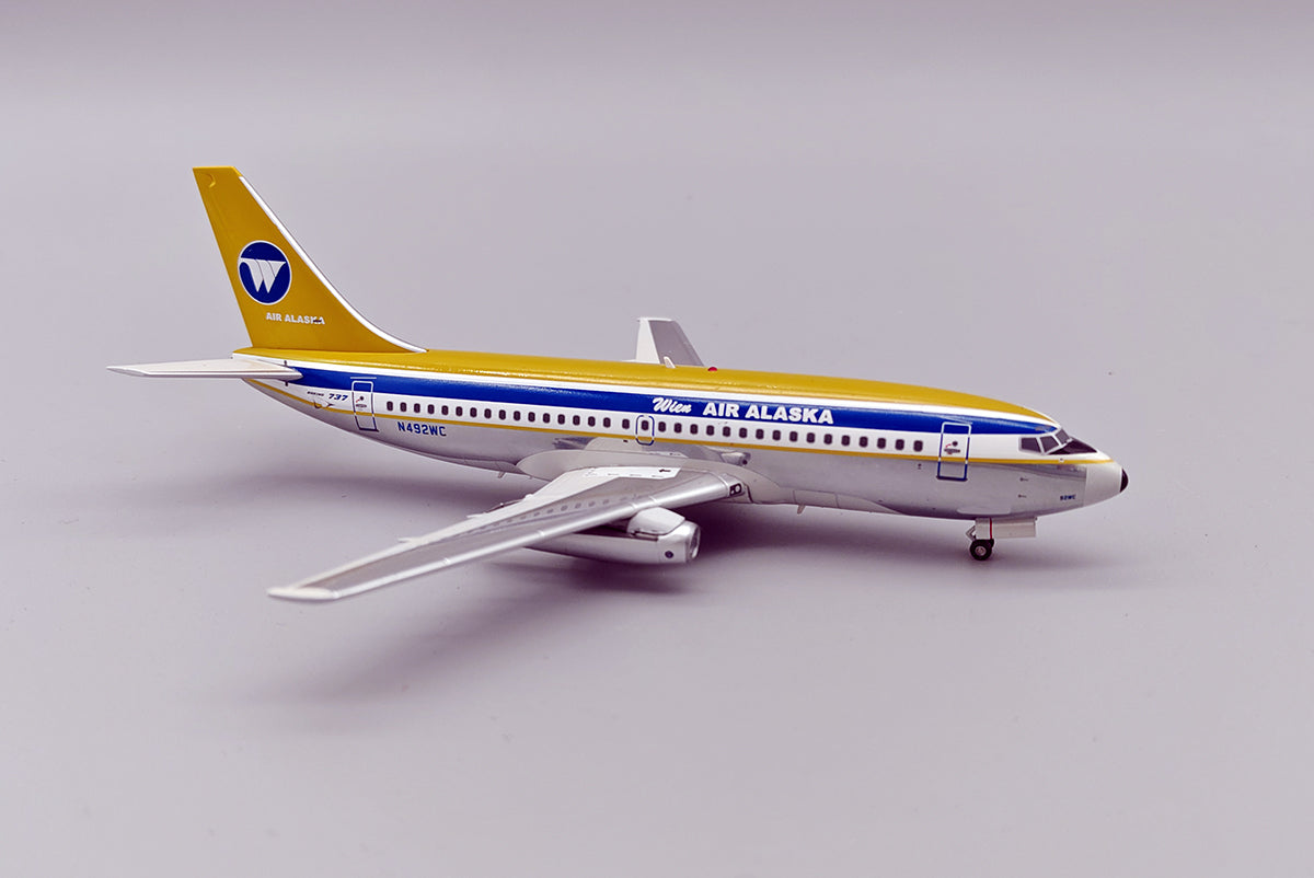 IF732WC1124P | InFlight200 1:200 | Boeing 737-210C/Adv, Wien Air Alaska N492WC Polished with stand
