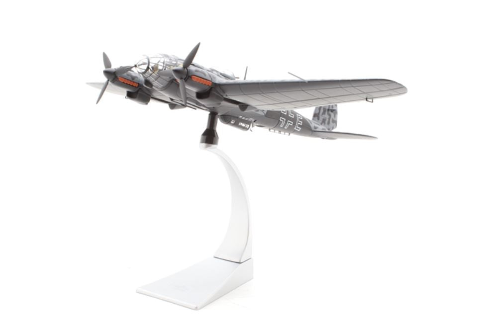 AA33703 | Corgi 1:72 | Heinkel He 111P-2 Luftwaffe BlackE Night Camouflage colours KG 55, Dreux, Chartres, 1940