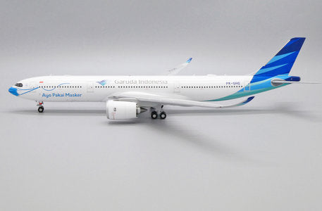 LH2260 | JC Wings 1:200 | Airbus A330-900neo Garuda Indonesia PK-GHG, 'Ayo Pakai Masker' (with stand)