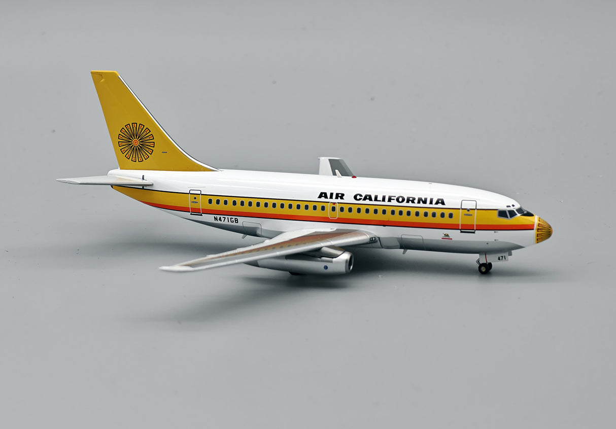 IF731OC0925 | InFlight200 1:200 | Boeing 737-159 Air California N471GB with stand