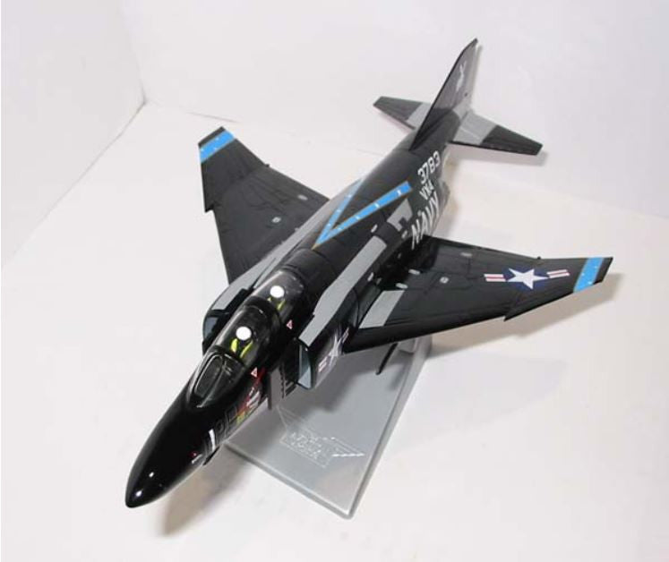 AA33205 | Corgi 1:72 | McDonnell Douglas F-4J Phantom II United States Navy 153783 Named Black Bunny VX-4, Point Mugu, California 1969