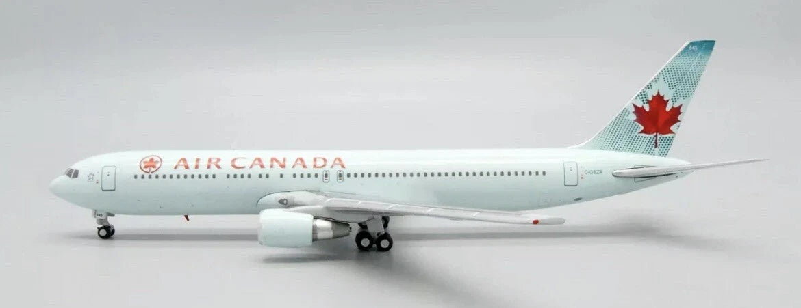XX4441 | JC Wings 1:400 | Boeing 767-300 Air Canada C-GBZR
